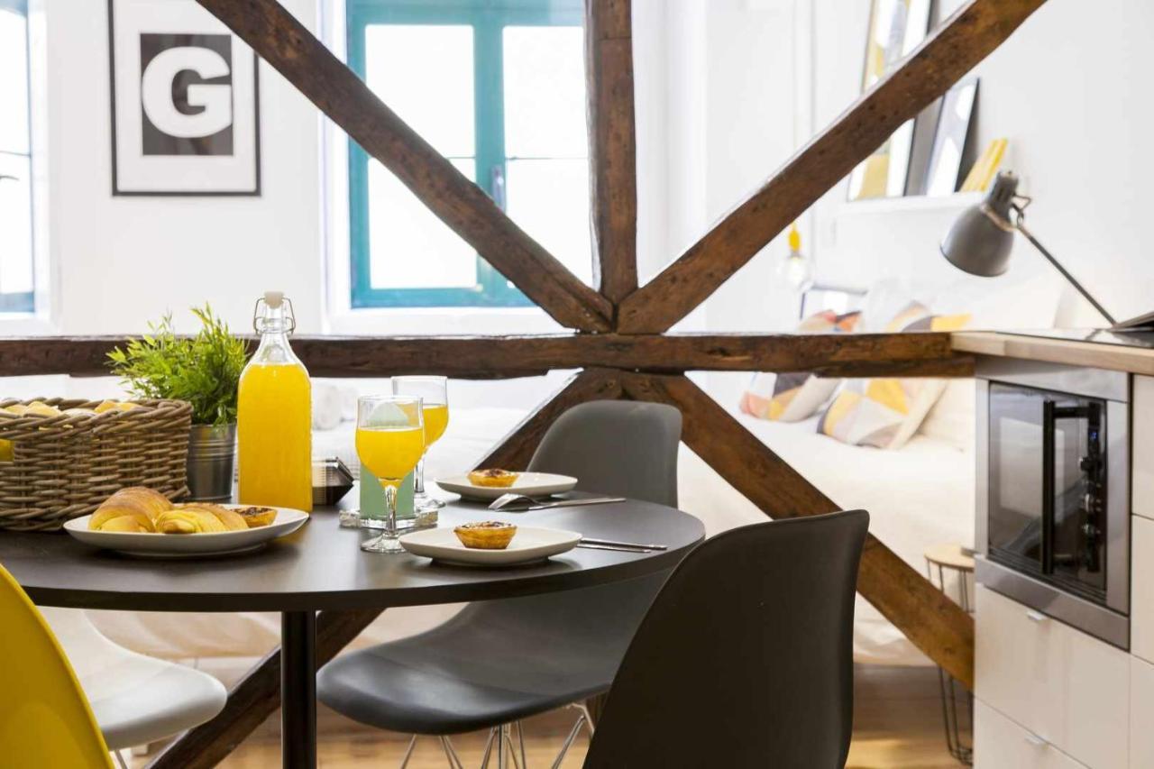 Apartment Yellow Design Chiado Center Lissabon