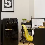 Yellow Design Studio Chiado City Center