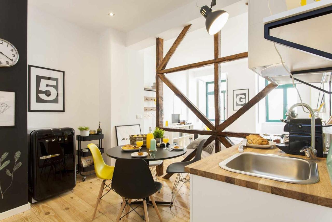 Apartment Yellow Design Chiado Center *